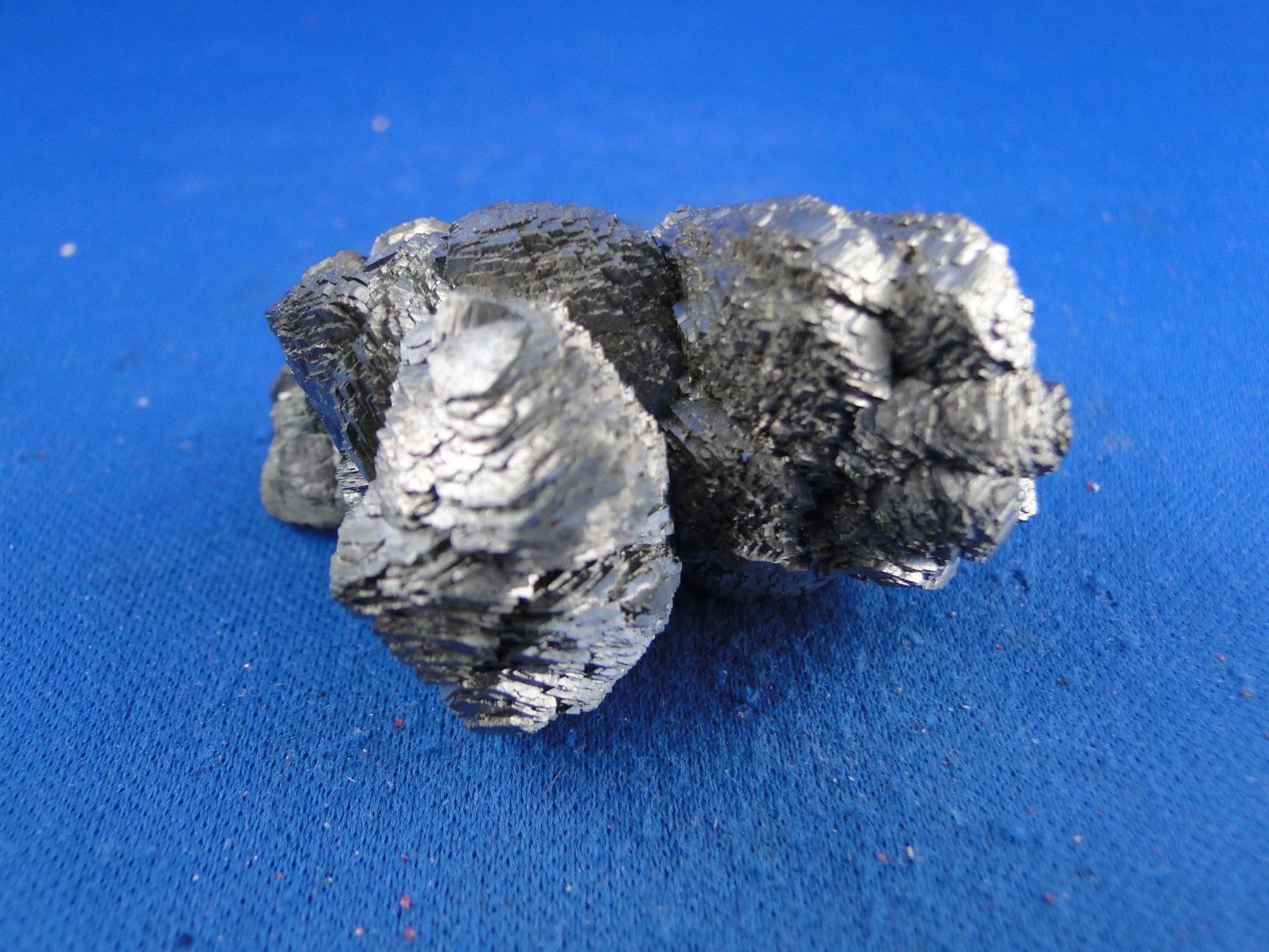Minerali & Pietre curative: Arsenopyrit auf Hedenbergit – Usato da Schinznach Bad venduto da Demerald 1