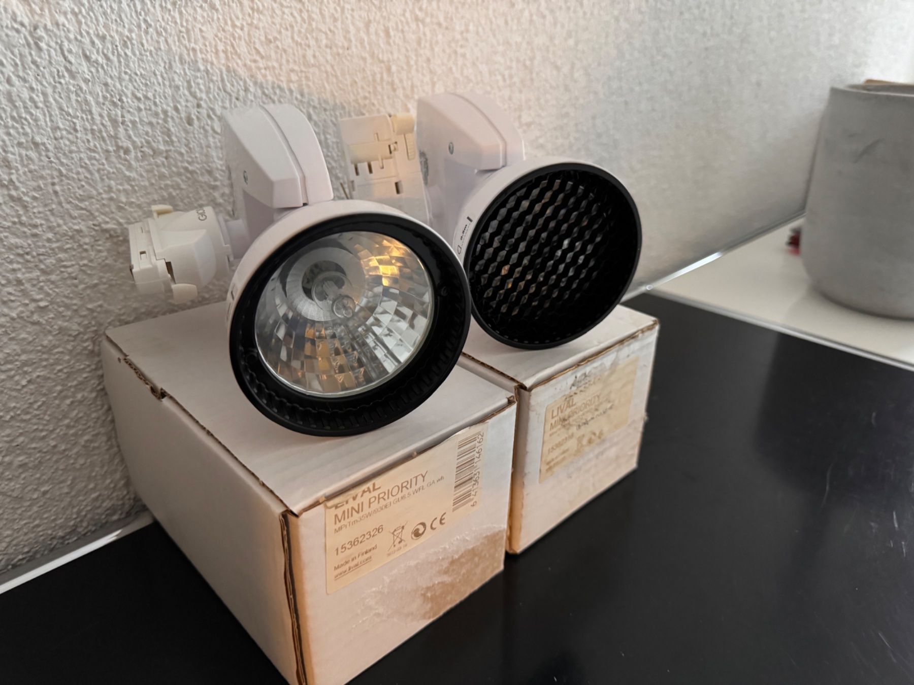 Lampade: 2 Stück Lival Mini Priority Schienenstrahler – Nuovo e nell'imballaggio originale da Wilderswil venduto da Renaissance1 5