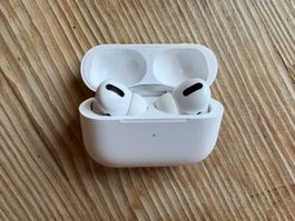 Apple AirPods Pro 2021 (1. Gen)