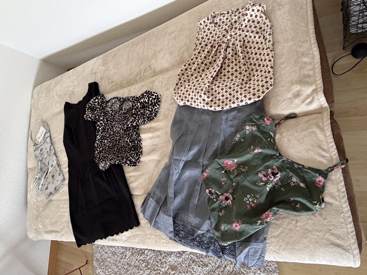 Lotti di vestiti: Kleiderpaket – Usato da Arbon venduto da Mona-Lisa2013 1