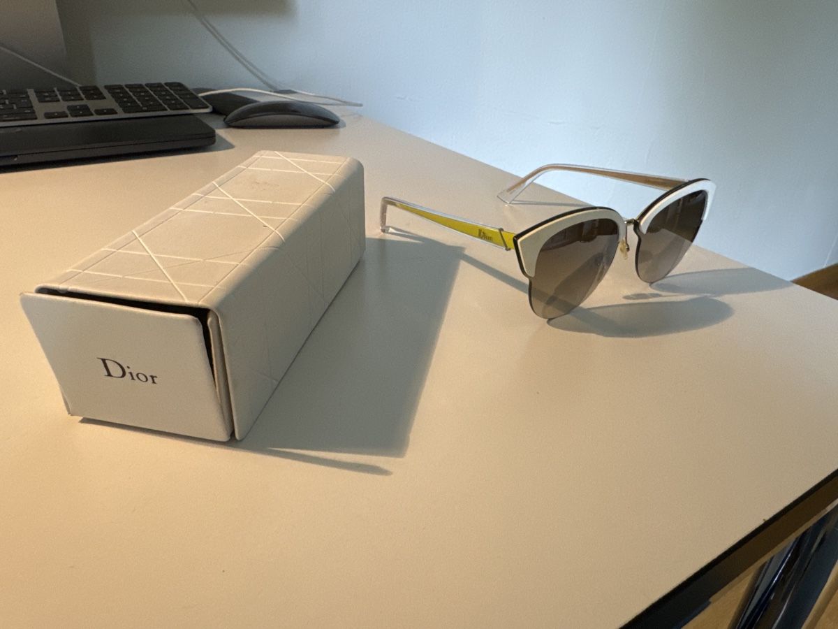 Dior Brillen & Gläser: Dior Sonnenbrille, Damen – Gebraucht aus Uitikon Waldegg von