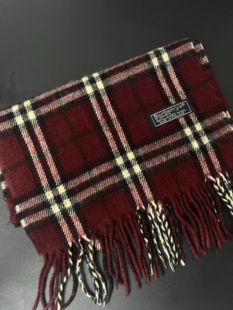 Écharpe Burberry rouge foncé 100% Laine 