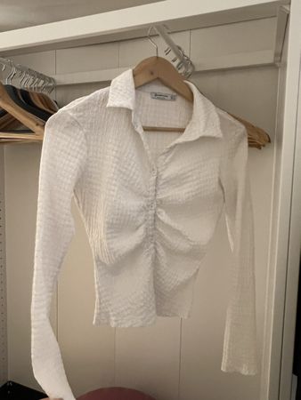 Stradivarius Hemd weiss mit Raffung Grösse S neuwertig