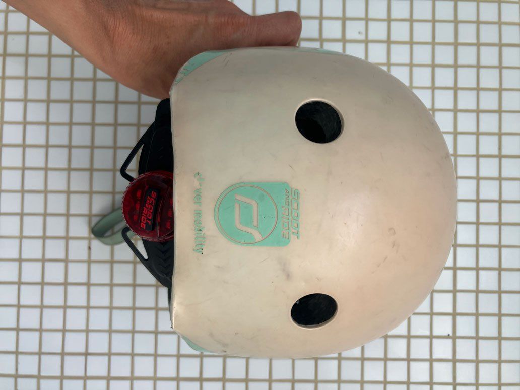 Helme: Casque de vélo pour enfants – Gebraucht aus Pully von Billy. 1