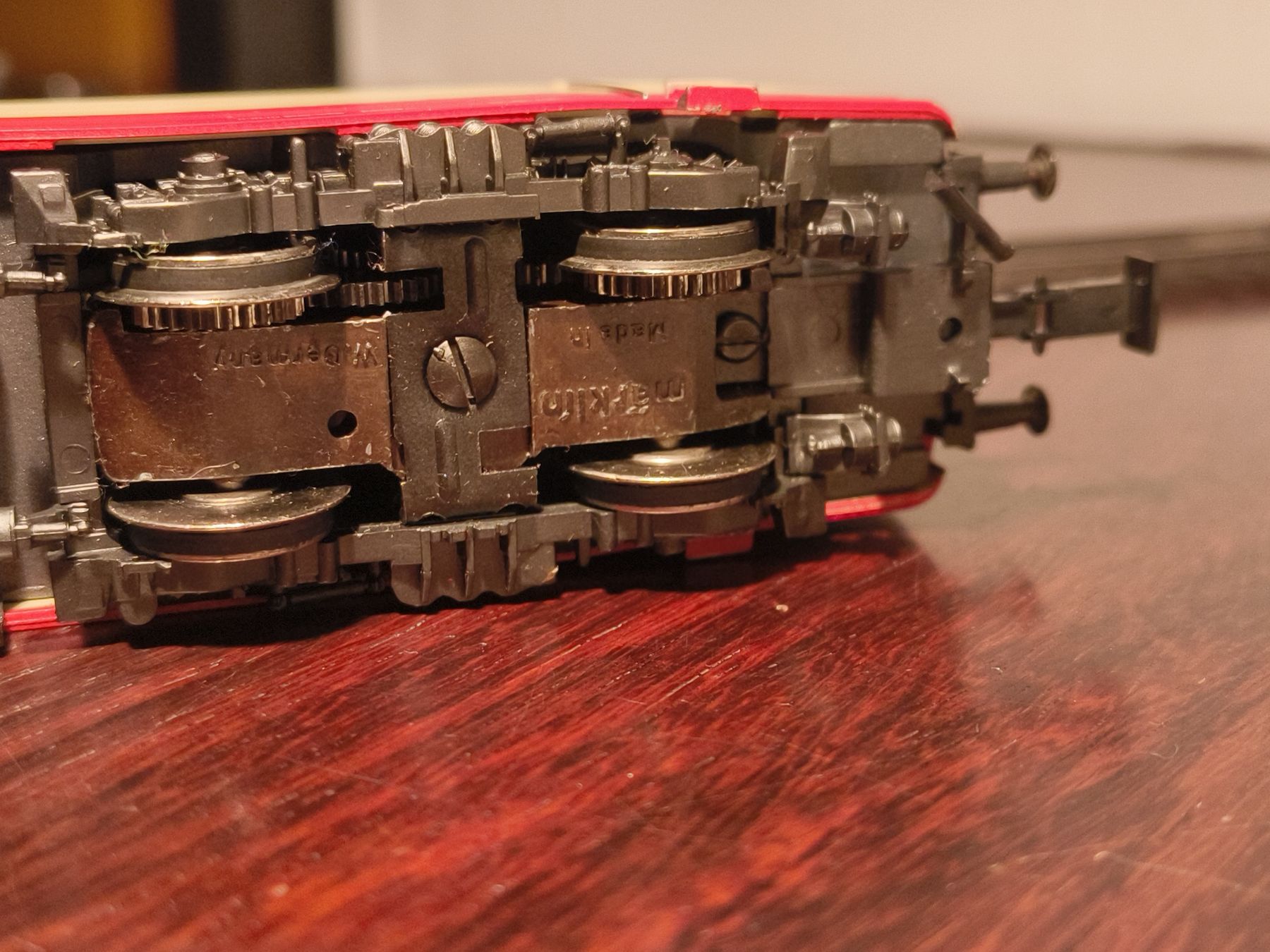 Märklin Modellini di ferrovie: Märklin DB Lok 3153 H0 Wechselstrom – Usato da stettlen venduto da VintageBern_ch 5