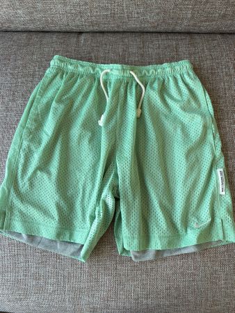 Nike Standard Issue Reversible Shorts Mintgrün/Grau – Gr S