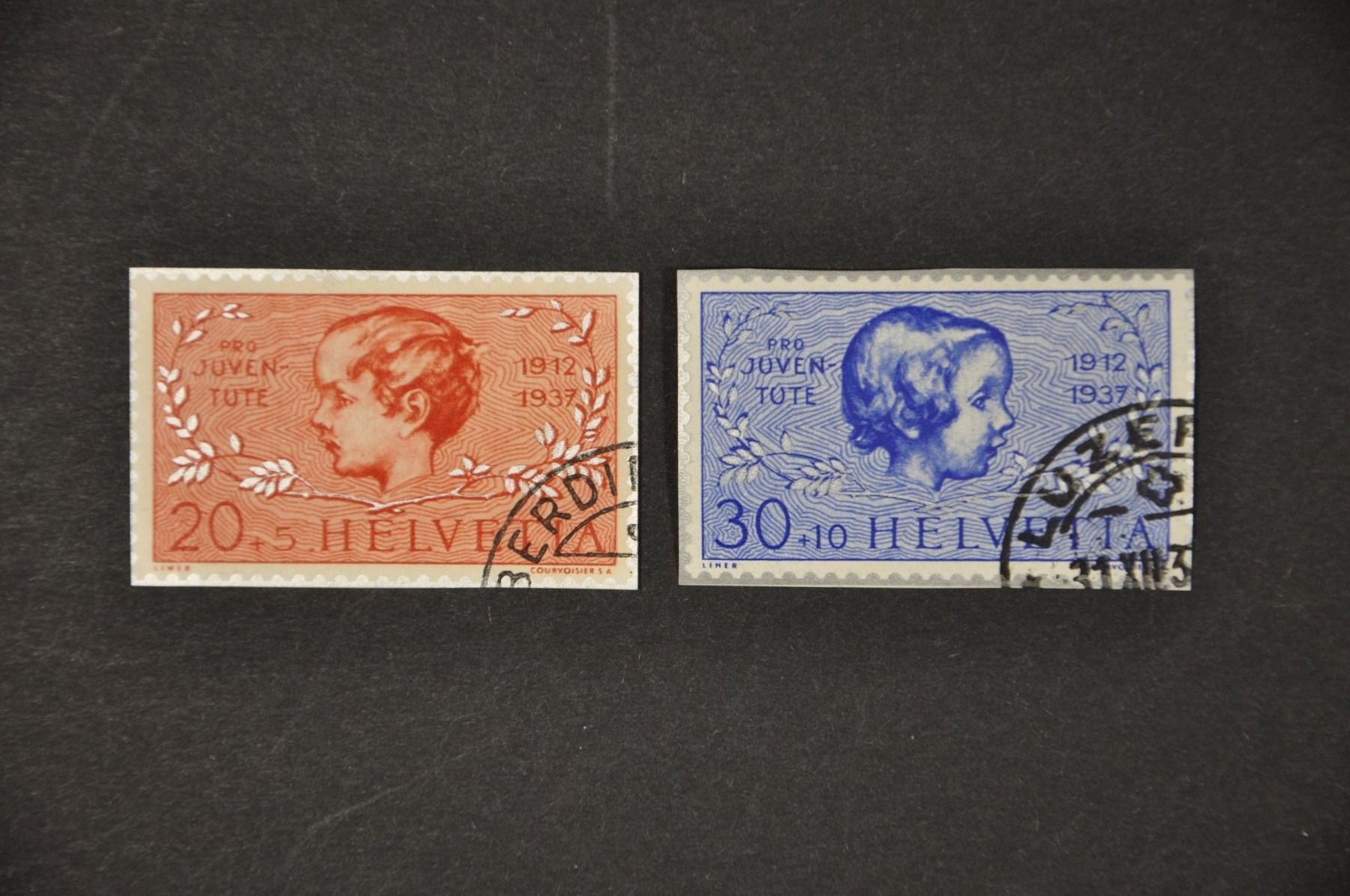 Tutti i francobolli: 1937 PJ Block Ausschnitte gestempelt – Usato da Wolfhalden venduto da Zinauktion