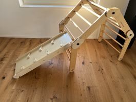 Montessori Kid - Kletterdreieck mit Rutsche/Kletterwand