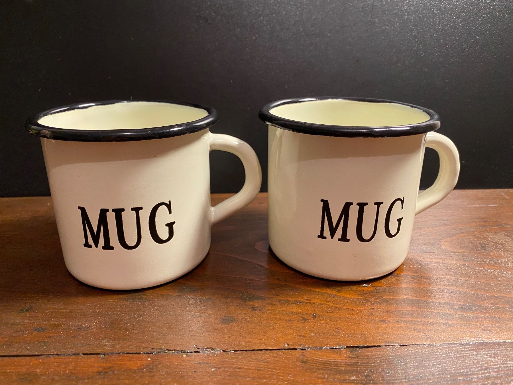 Tazze: 2 emaille Tassen "MUG" – Usato da Rorbas venduto da tun_m7fz