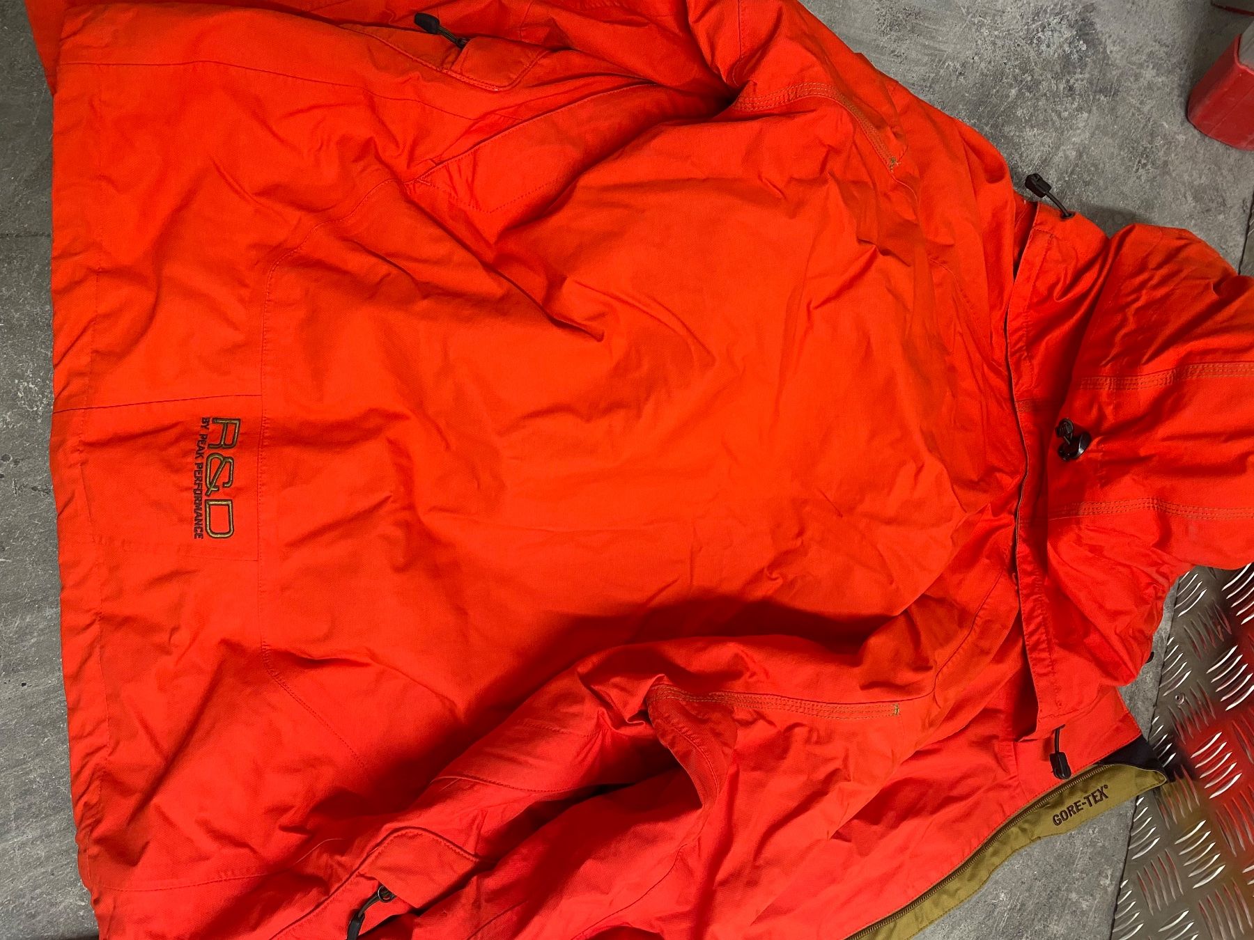 Peak Performance Giacche: Peak Performance R&D Skijacke neuwertig Gr. M – Nuovo (secondo la descrizione) da Bern venduto da floorball_zoro 8