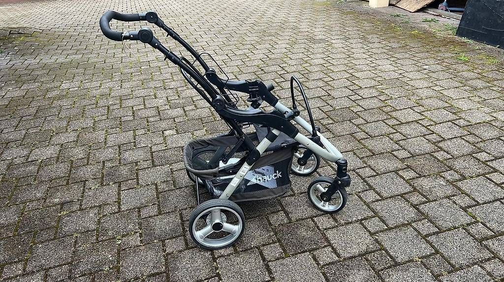 Kinderwagen: 3 in einem Kinderwagen  – Gebraucht aus Hellikon von hegae 4