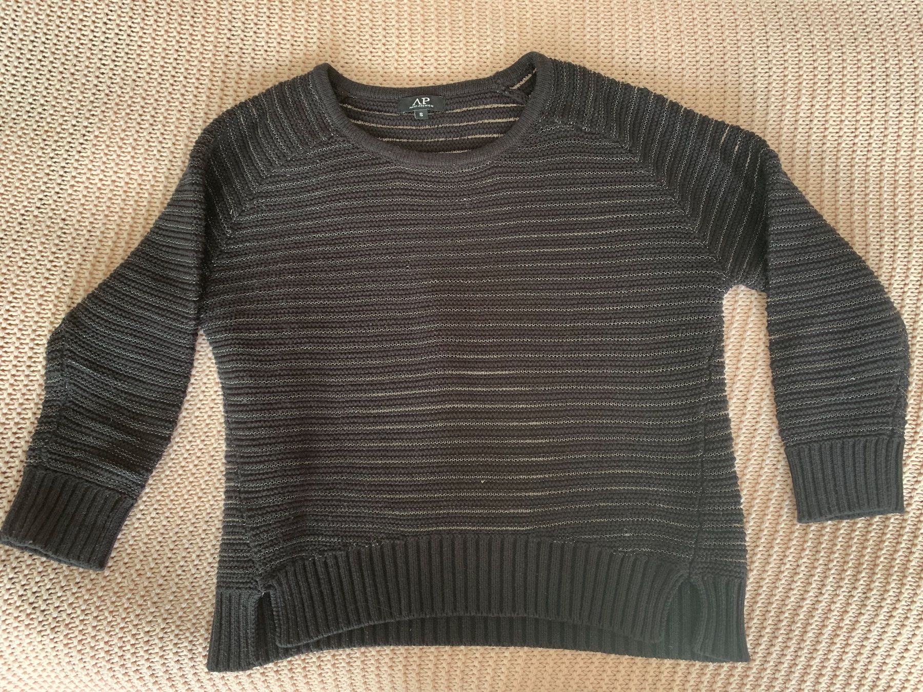Maglioni & Felpe: Pull noir légèrement transparent – Nuovo (secondo la descrizione) da Montreux venduto da iizaa811