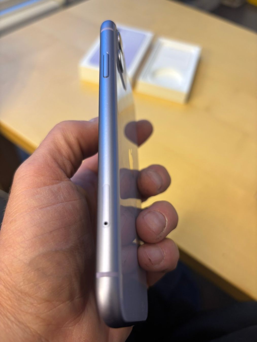 Apple Handys / Smartphones: iPhone 11 DEFEKT – Gebraucht aus Tavannes von Phildan76 2