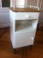 Antiker Nachttisch/Tablar mit Schublade, Shabby Chic!