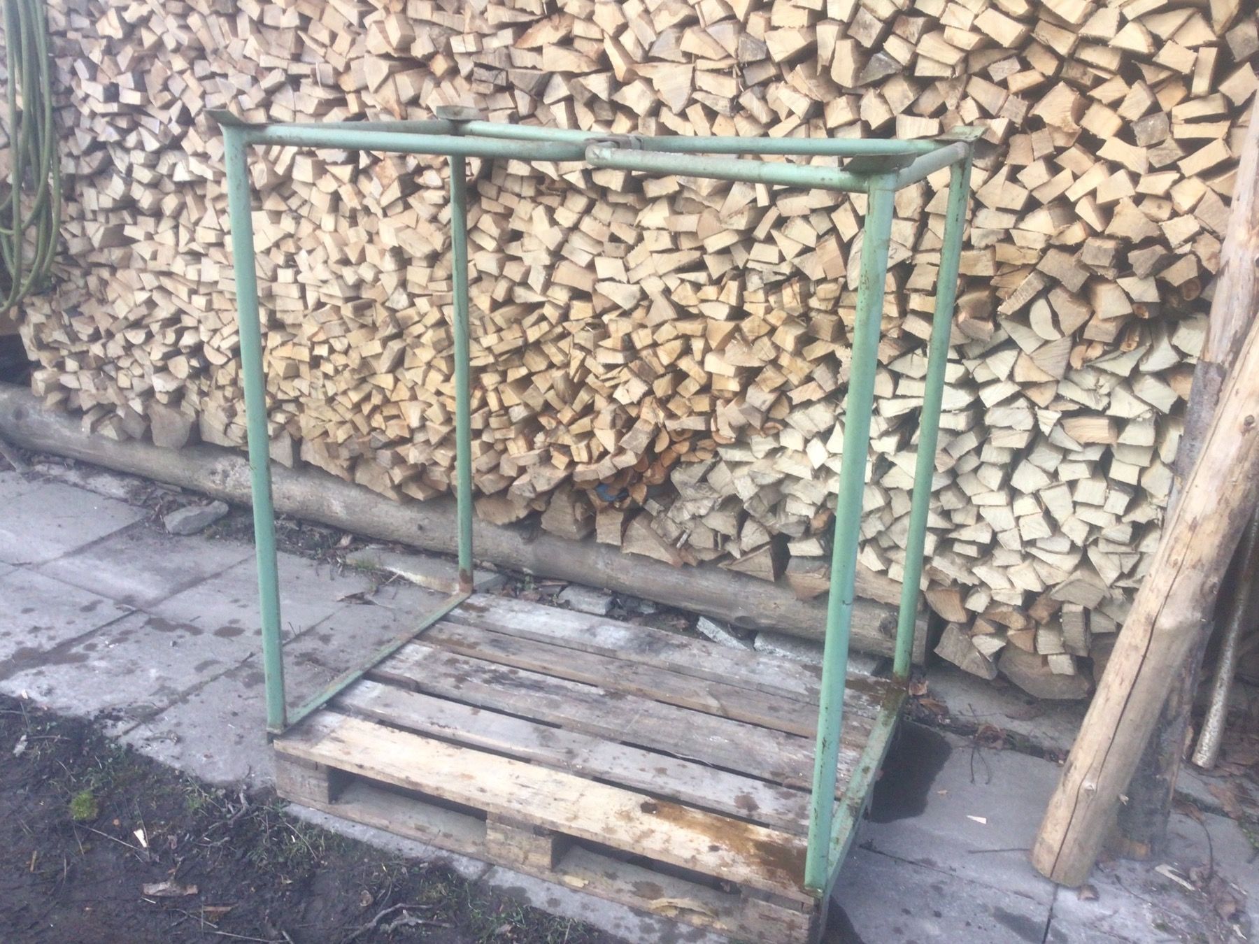 Pallets: Palettenstecklinge, Palettenbügel – Usato da Schleinikon venduto da Laegern99 2
