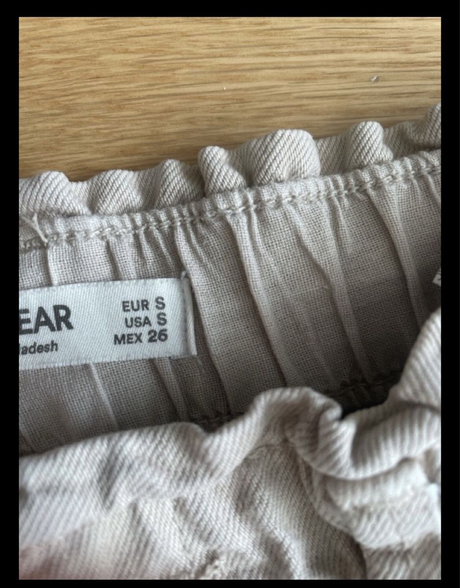 Pantaloni: Hose beige in Grösse S  – Usato da St. Gallen venduto da chr_275x 2