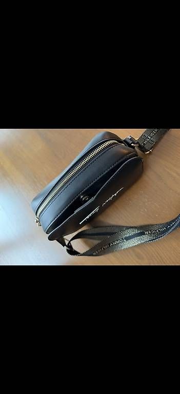 Sacs femmes: Tommy Hilfiger Tasche – D'occasion à Wohlen AG par campi1410 1