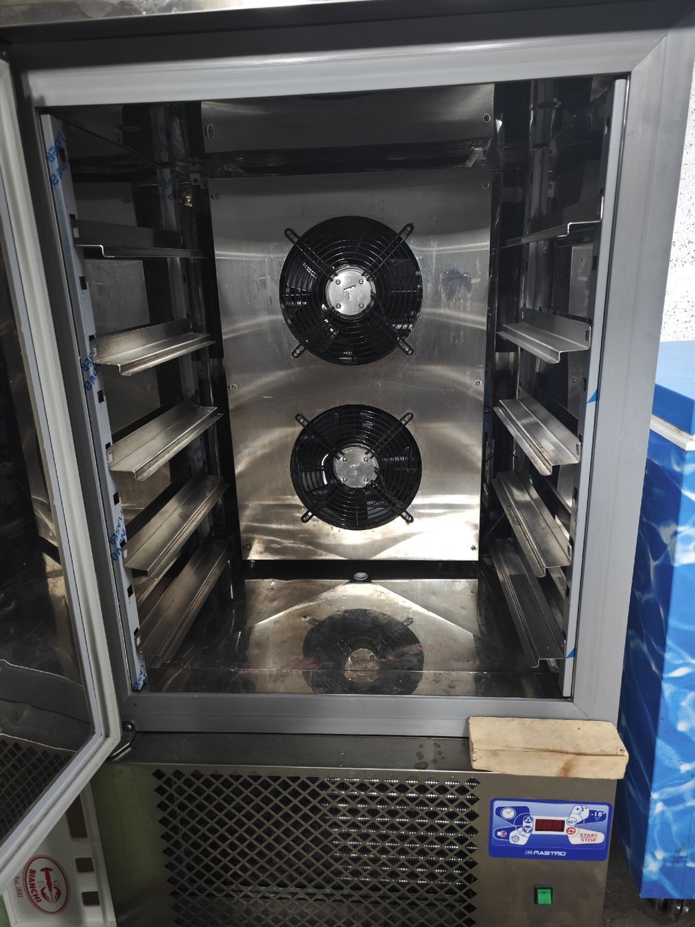 Gefrierschrank: Schokfroster – Gebraucht aus Freidorf TG von bom_9f2q 2