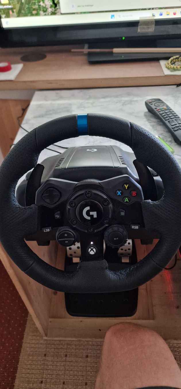 Logitech Controller: Volant logitech pour ordi – Usato da Le sentier venduto da A607