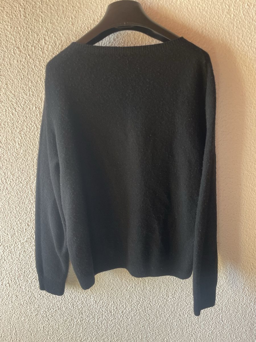 Pullover & Sweatshirts: Schwarzer Pullover – Gebraucht aus Hausen am Albis von Kleiderschrank.Elena 1