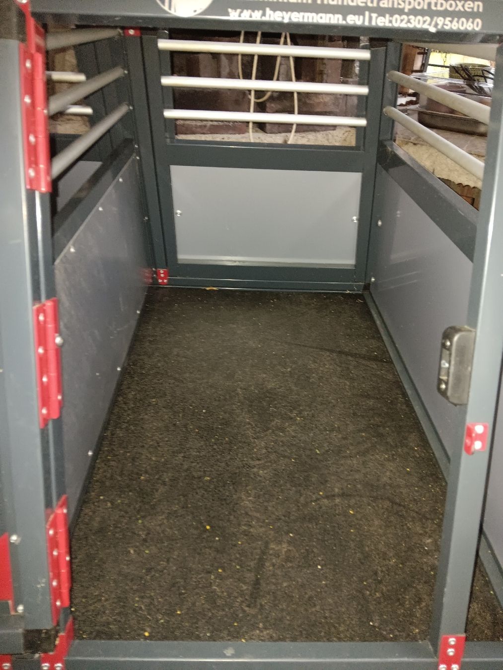 Gabbie, trasporto & Sicurezza: Hundebox – Usato da Zeglingen venduto da Dischma0 2