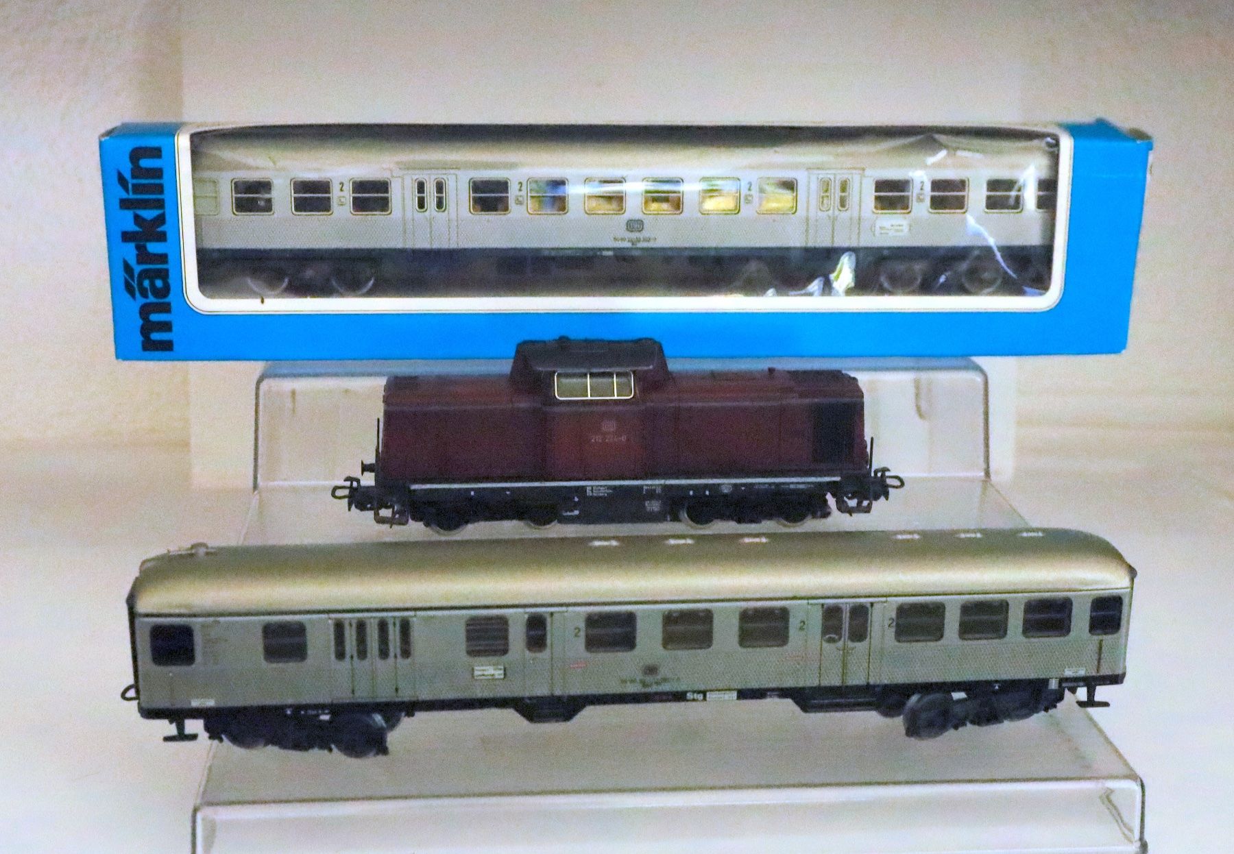 Märklin Modelleisenbahnen: Märklin PERSONEN WAGEN KOMPOSITION – Gebraucht aus Ipsach von locky55 2