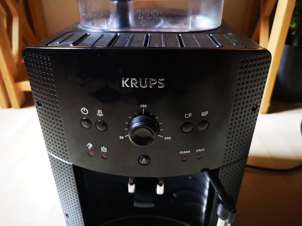 Krups Kaffeevollautomat EA81 schwarz | Kaufen auf Ricardo
