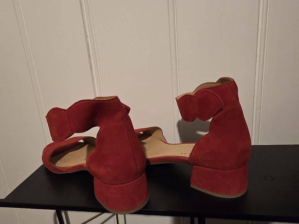 Scarpe da donna: Rote Leder Sandale Gr.38 – Usato da Grosshöchstetten venduto da kids04 3