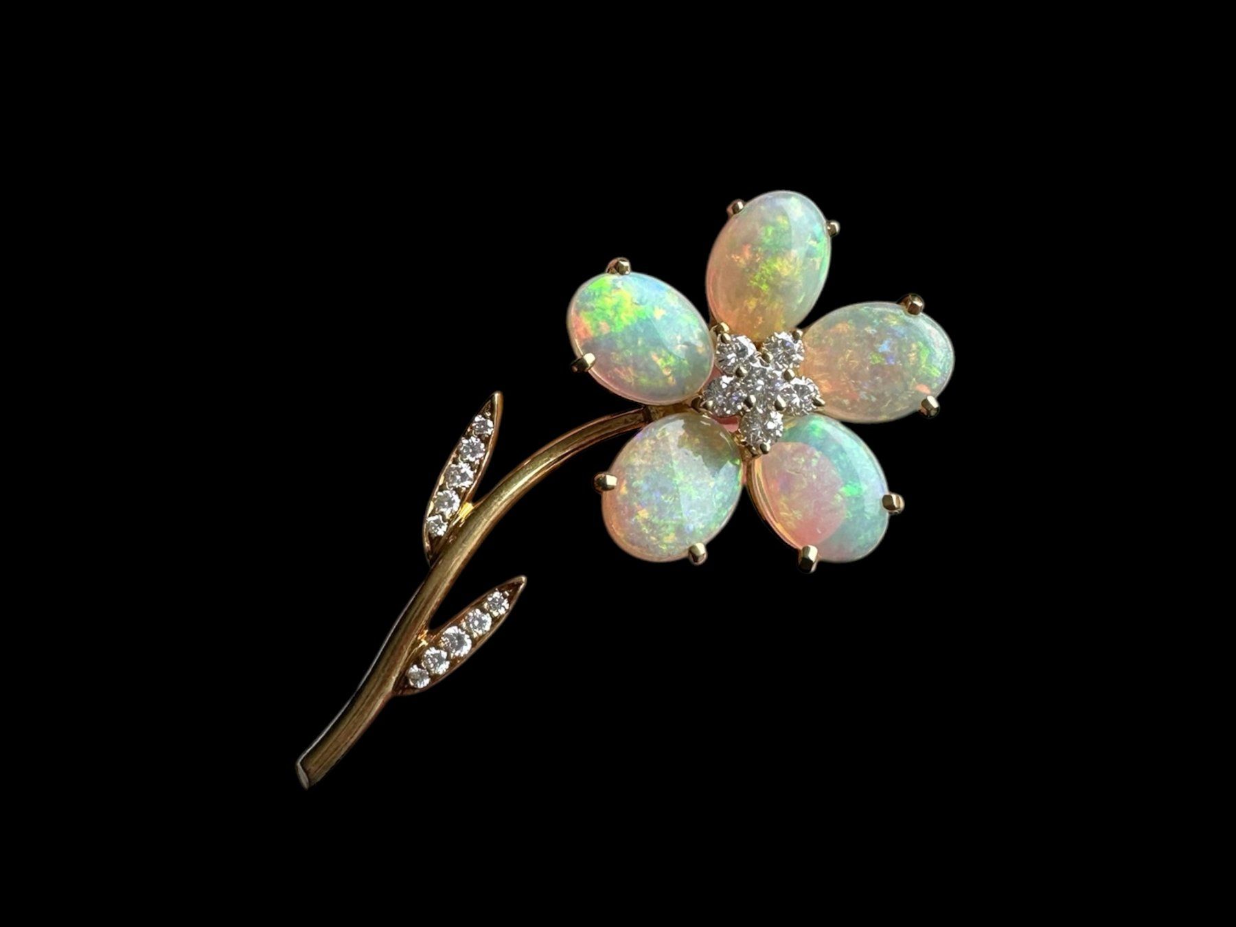 Spille & Fermagli: TIFFANY & CO, Opal - Diamanten - Blumenbrosche – Usato da Zuzwil SG venduto da artimmo 5
