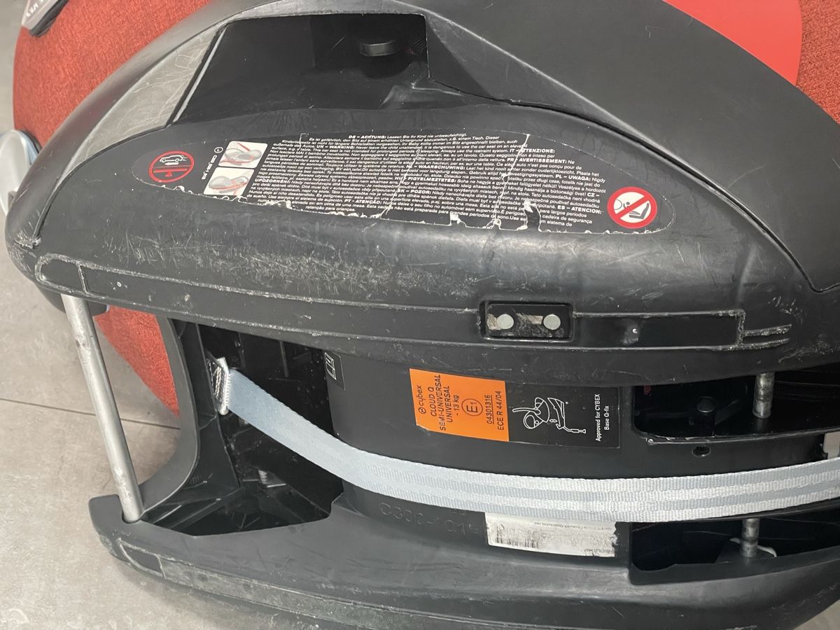 Cybex Seggiolini per auto: Cybex Cloud Q child seat – Usato da Couvet venduto da xinchang.liu 1