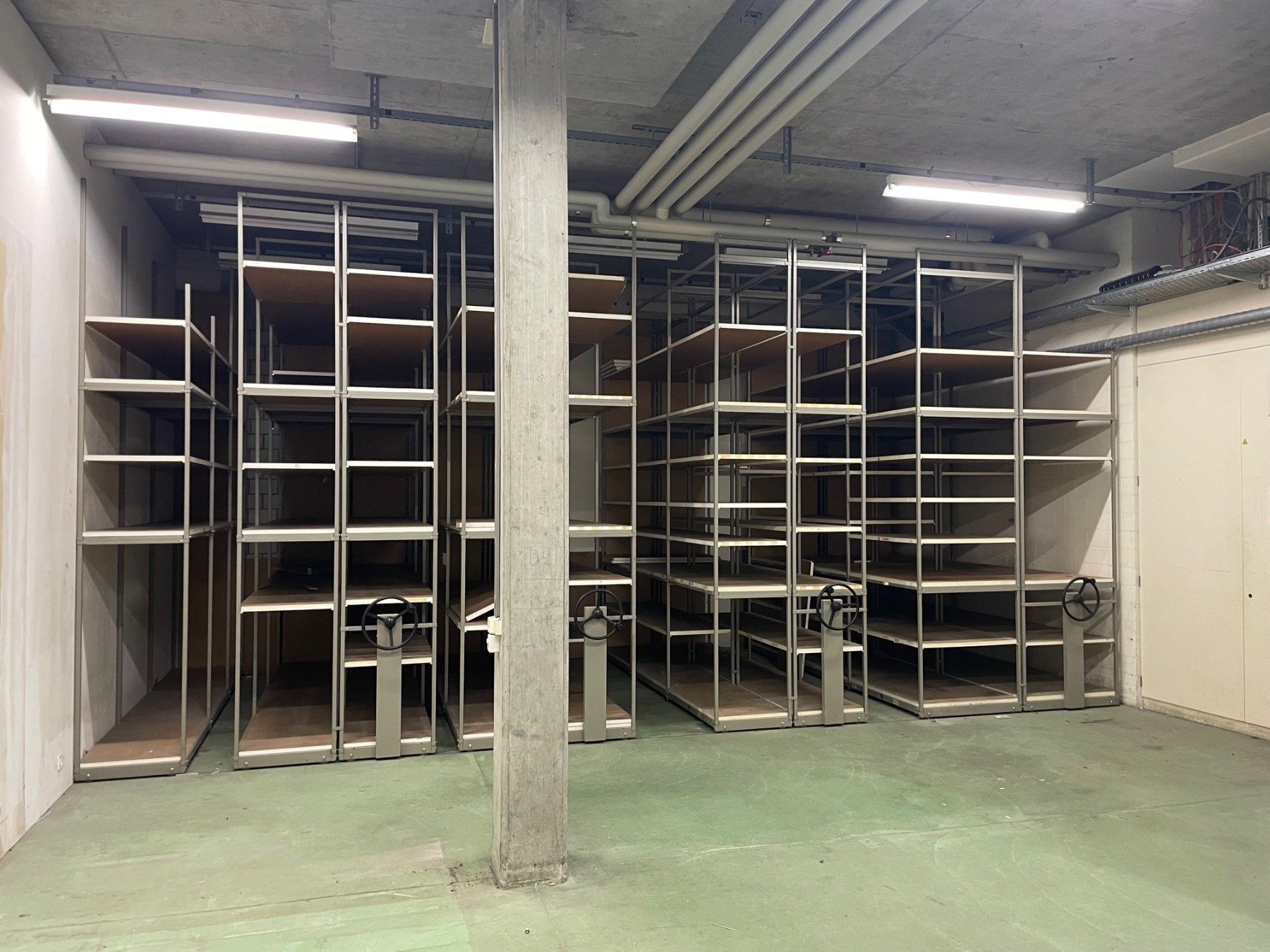 Regale: Rollgestell - Archiv, Werkstatt – Gebraucht aus Zürich von Secondhand_Sale