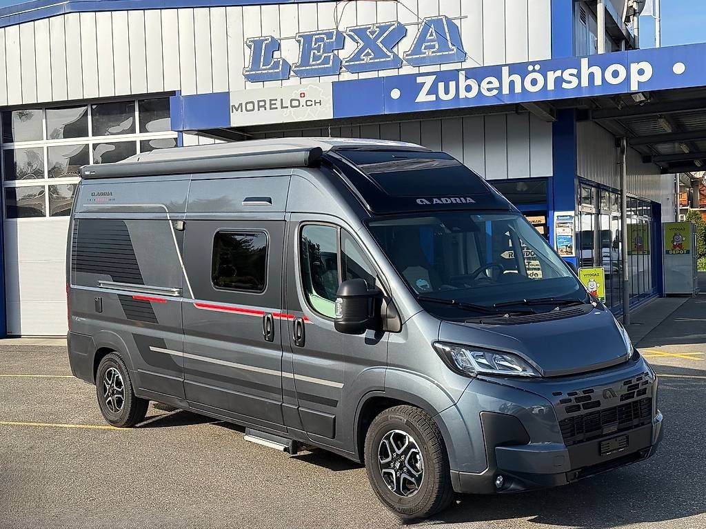 Camping Fahrzeuge: Adria Twin Sports 600 SPB  – Gebraucht aus Langenthal von Reisemobil01