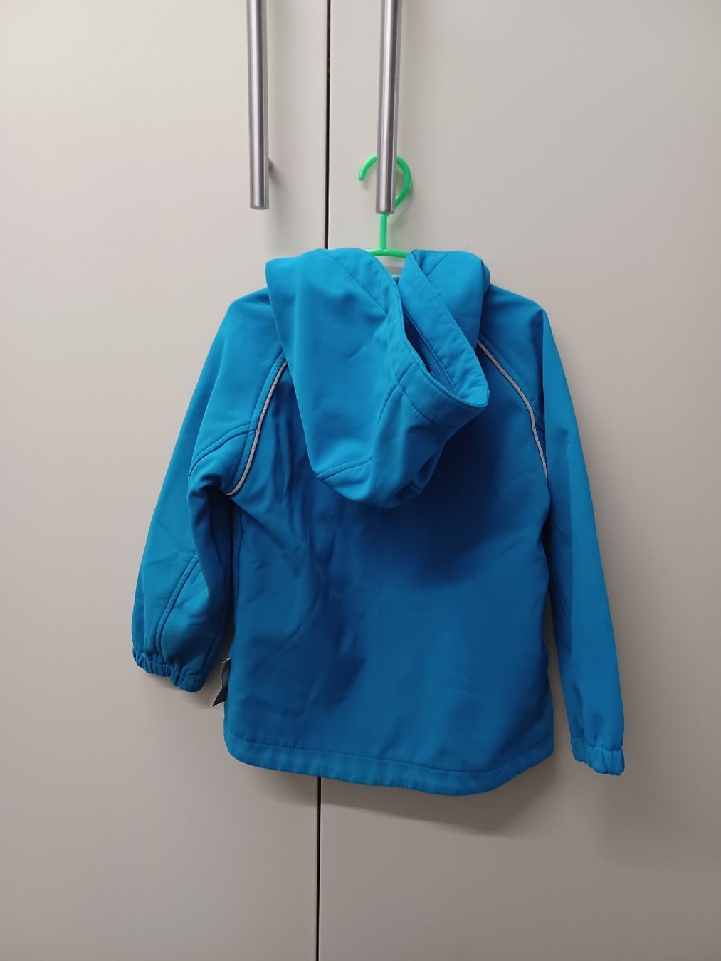 Vestes & Manteaux: Play Tech Softshell Jacke, Gr. 98 – D'occasion à Henggart par chleeblaettli4 1
