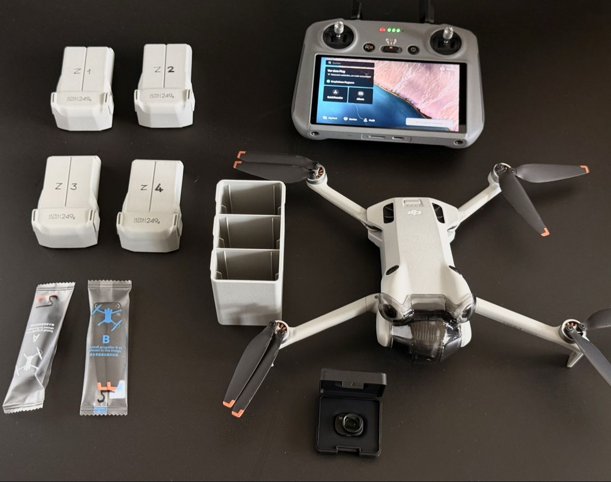 DJI RC Modellbau: DJI 4 Pro Drohne mit zusätzlichem Weitwinkelobjektiv – Gebraucht aus Zürich von El-Ga 6