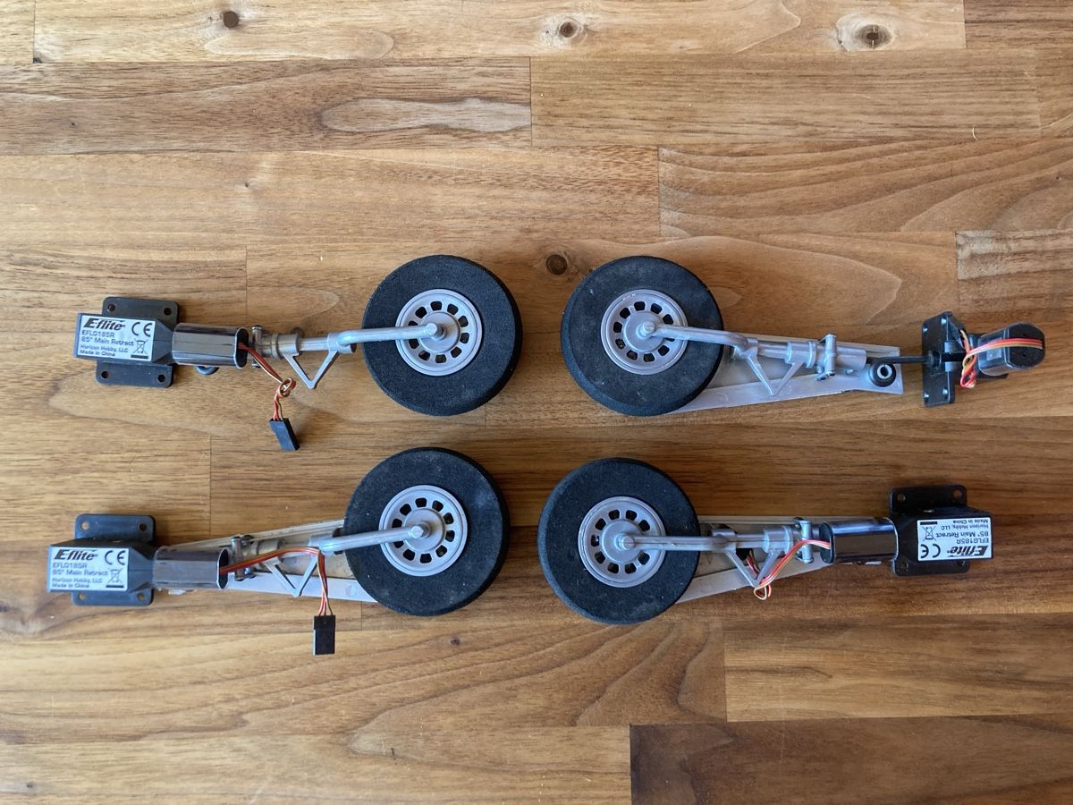 E-Flite Modellismo RC: Horizon Hobby E-flite Einziehfahrwerk – Usato da Wünnewil venduto da Retik