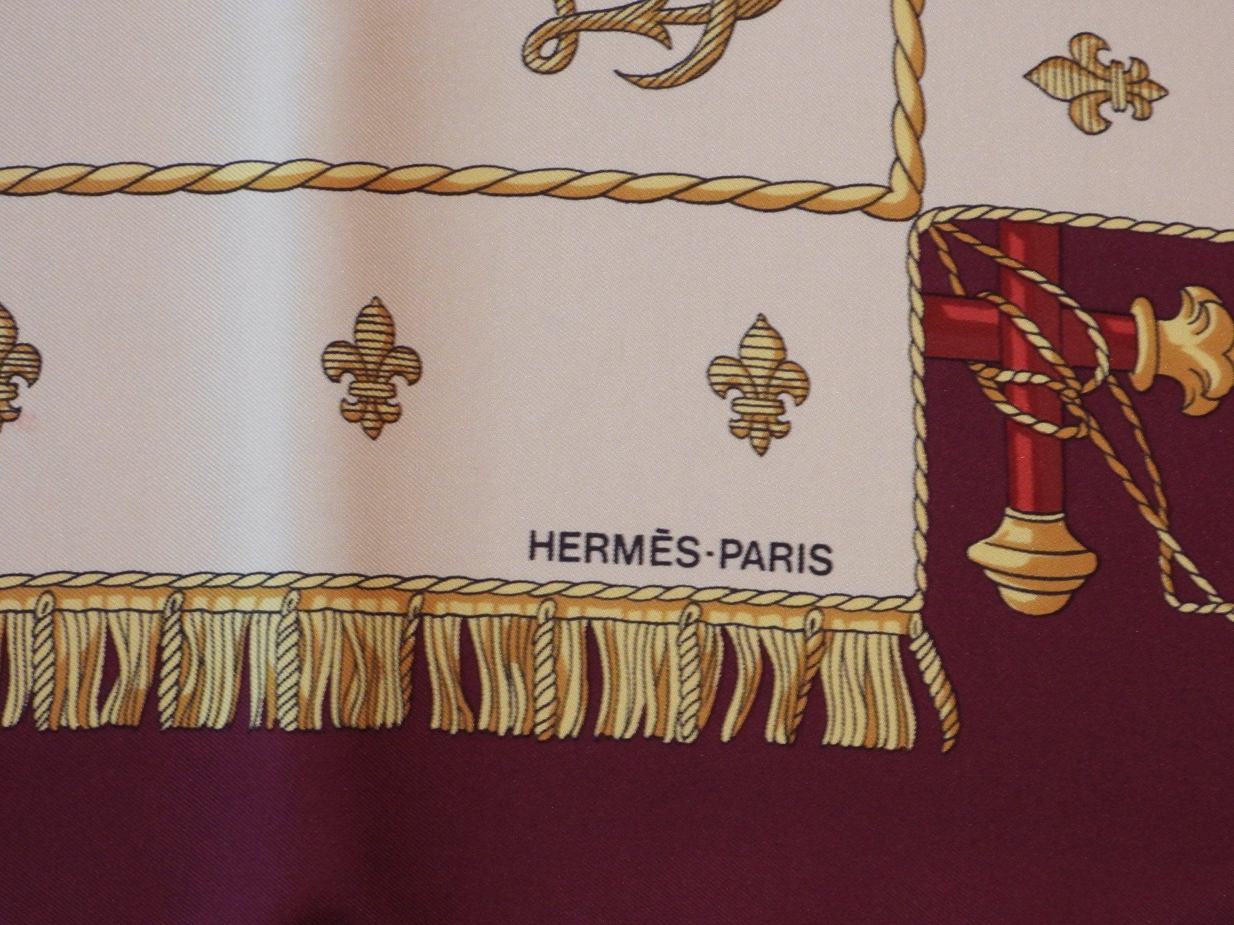 Hermès Foulards, Tücher & Schals: Hermès Seiden Foulard mit Box – Gebraucht aus Dübendorf von alracfo 2
