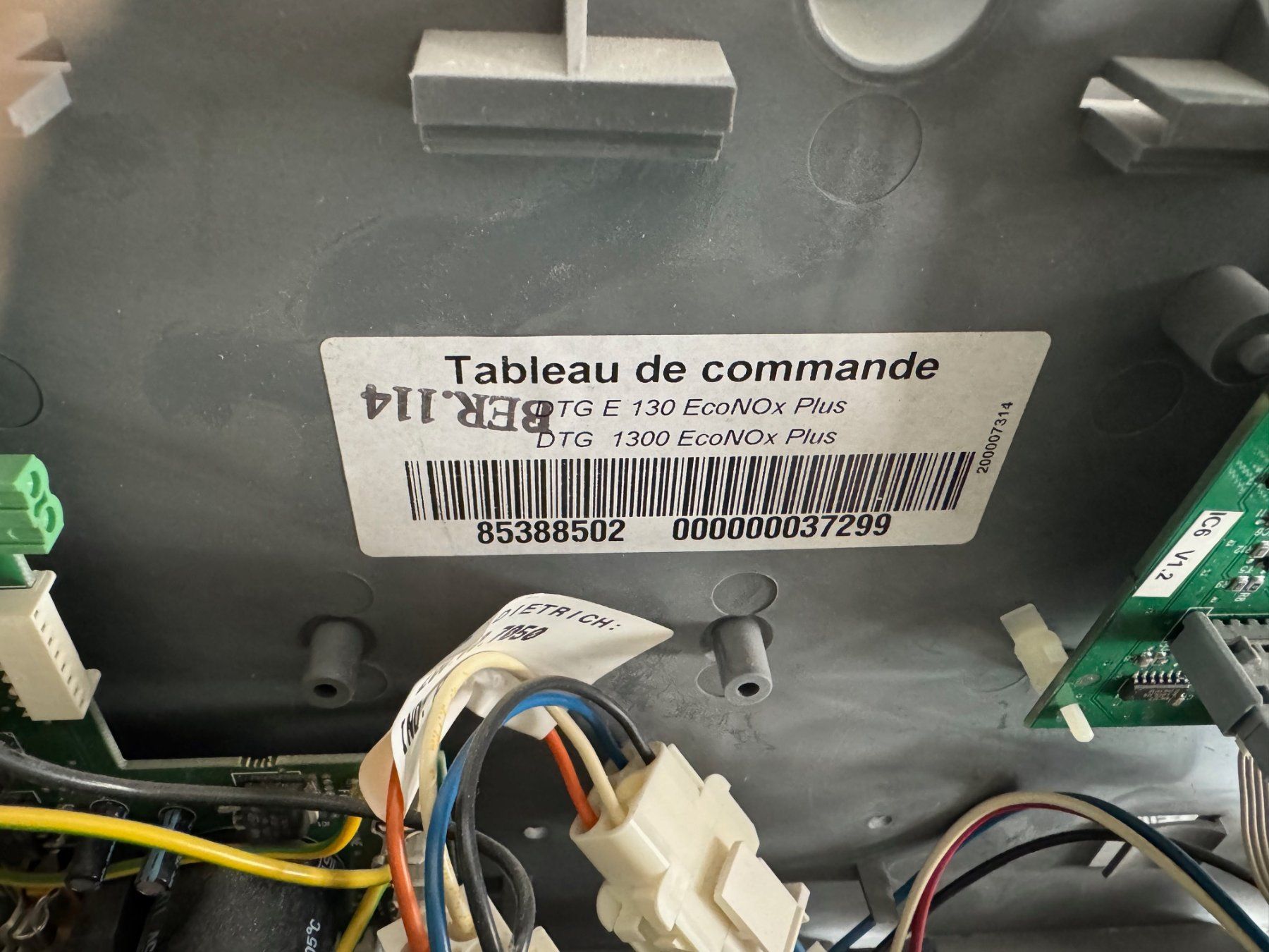 Radiatori: De Dietrich DTG E 130 ECONOX PLUS regelung – Usato da Basel venduto da peterfalk 2