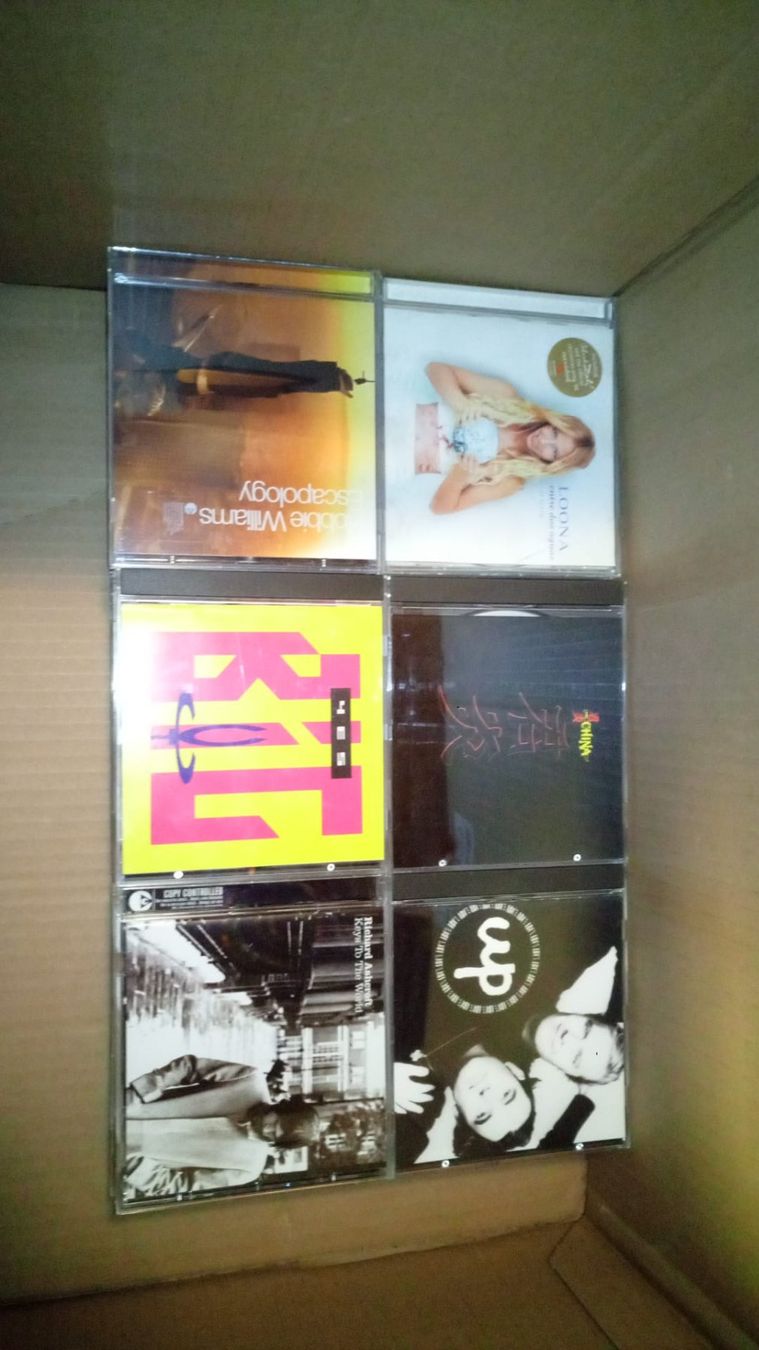 CDs: Los à 60 CD's (001) – Défectueux à Lüsslingen par Wildstar 5