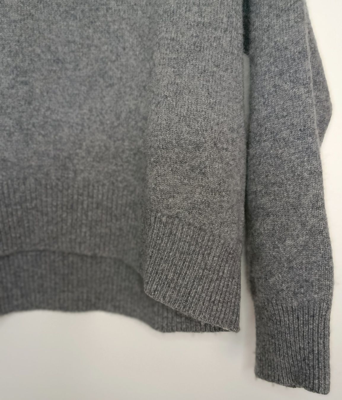 Pulls & Sweat-shirts: Rollkragen-Strickpullover aus Wolle – Neuf (Voir description) à Weiach par sim_8s27 7