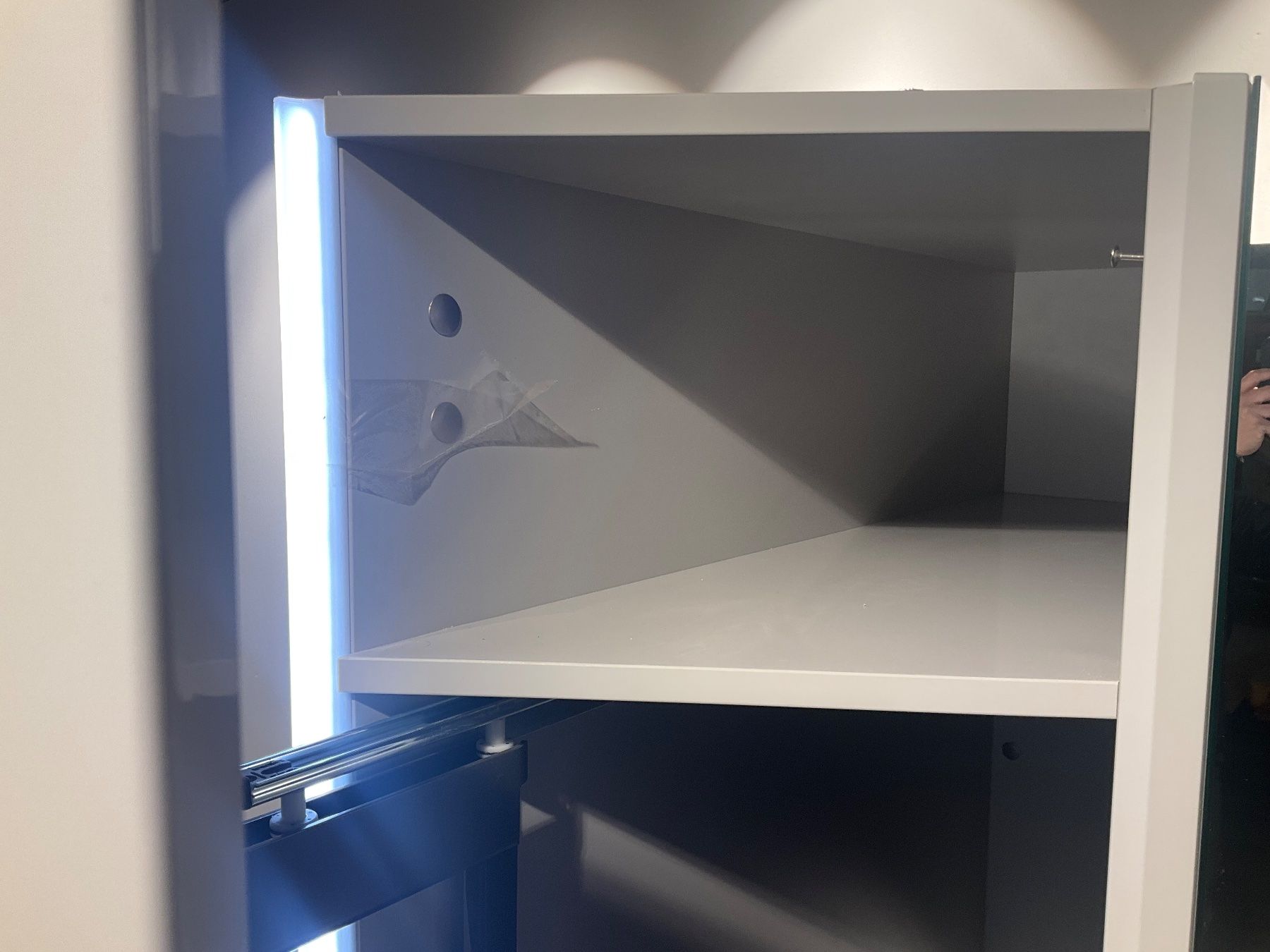 Mobili per bagno: 046 Burgbad Eckbadmöbel, grau, mit Hocker, 122/85cm – Nuovo (secondo la descrizione) da Derendingen venduto da Meisterstuecke 3