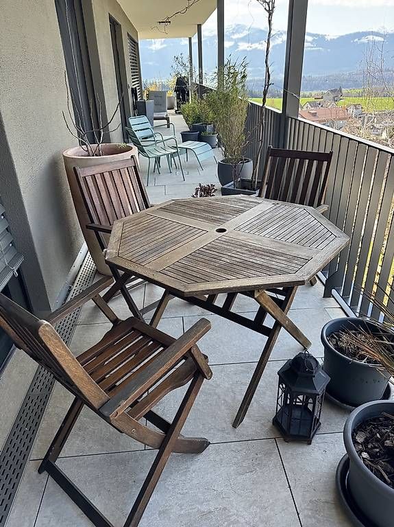 Tischset: Teak Gartenmöbel Esstisch + 4 Stühle  – Gebraucht aus St. Gallenkappel von ang_lvs8