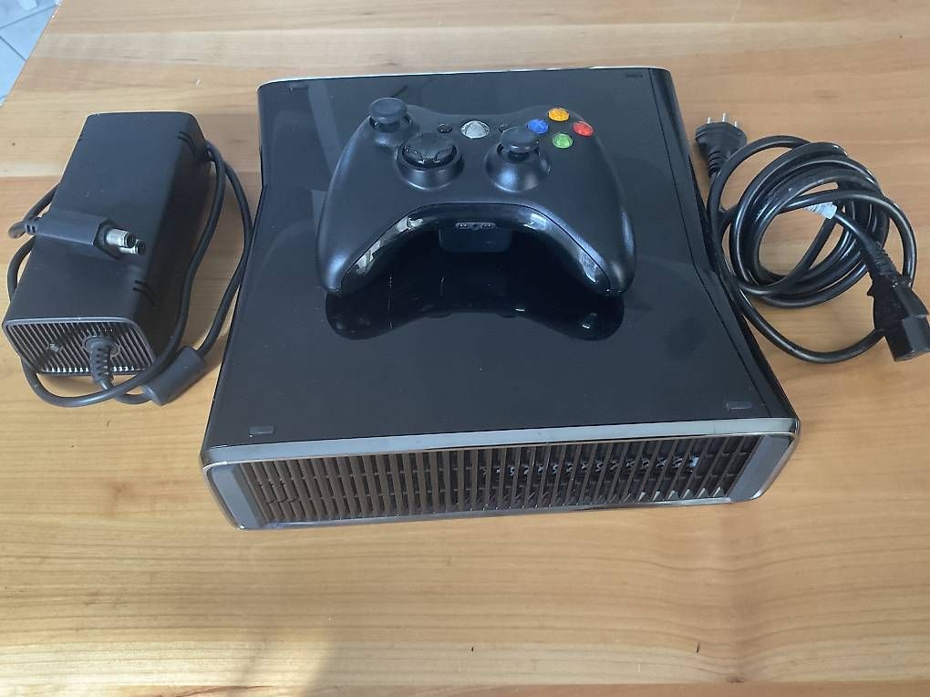 Microsoft Konsolen: X Box 360 – Gebraucht aus Schaffhausen von Josh01