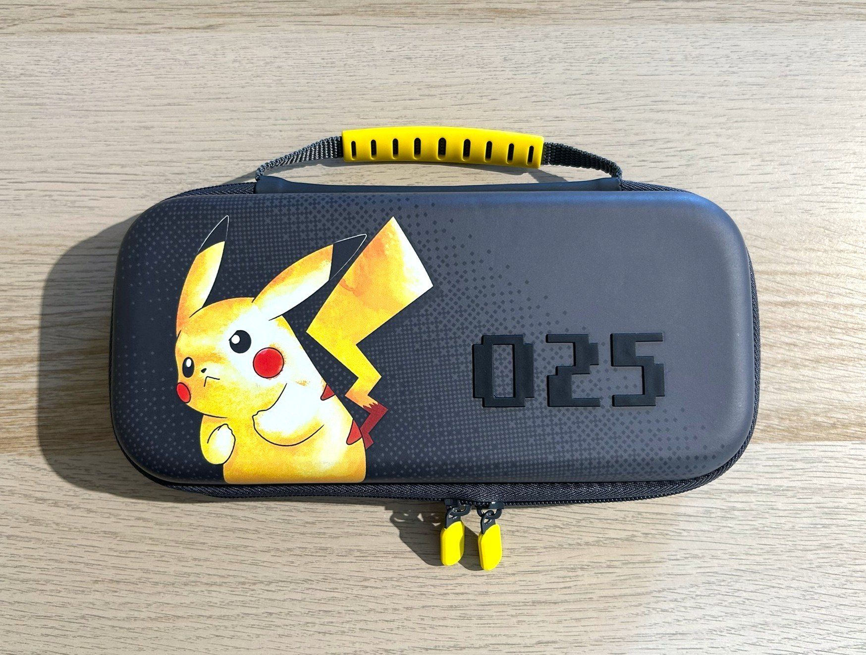 Nintendo Controller: Nintendo Switch Case Pokemon Pikachu – Usato da St. Gallen venduto da Alpine.Arcade