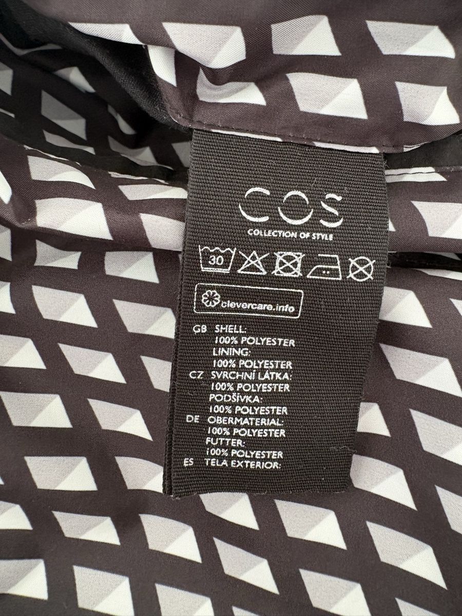 Cos Giacche: COS Reversible Bomber Jacket Size M Black/White Geometric – Usato da Obbürgen venduto da cla_x9h6 5
