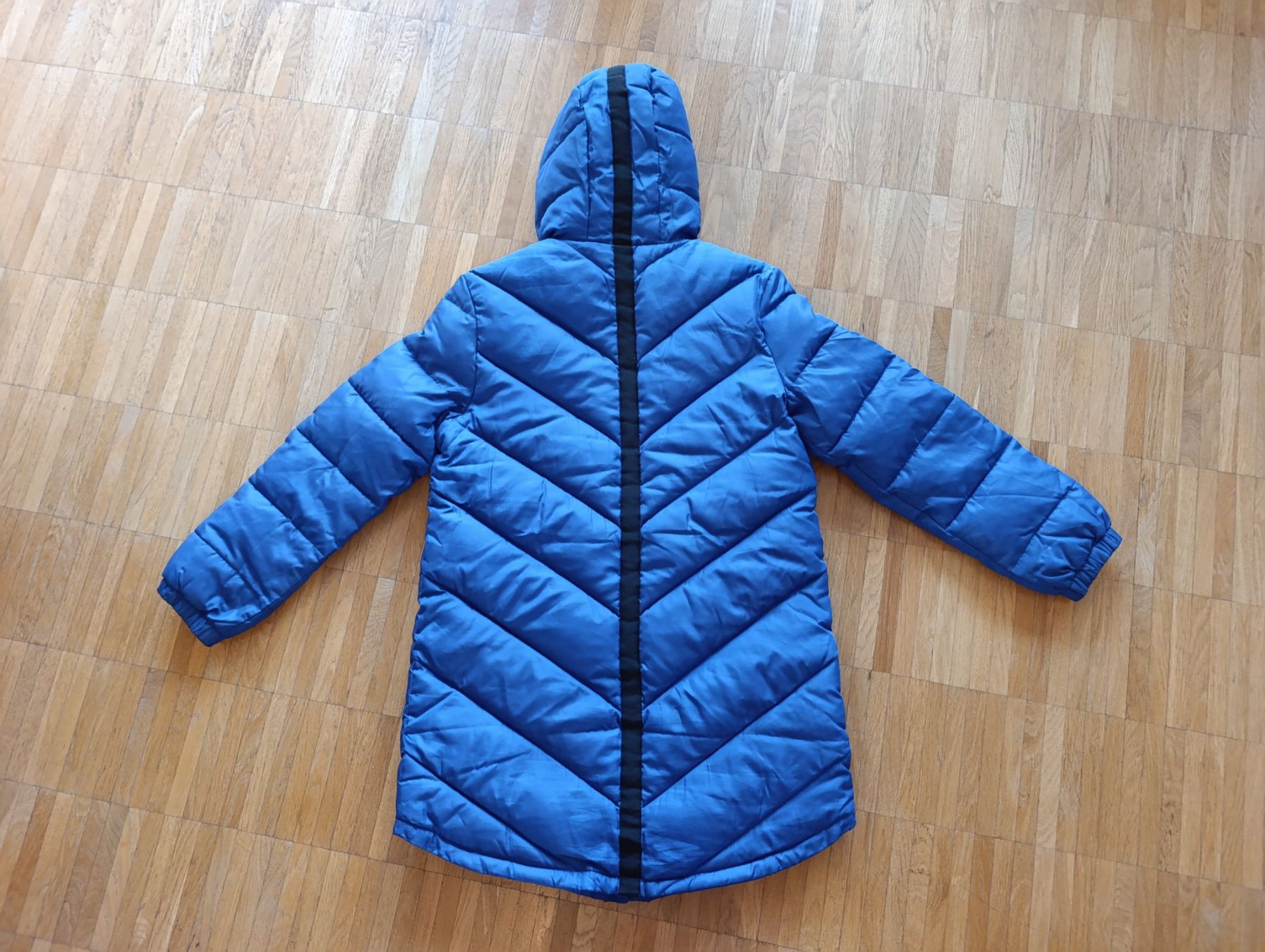 Mäntel: Benetton Kinder Winter Mantel Gr. 146-152 – Gebraucht aus Zürich von VorlonShadow 1