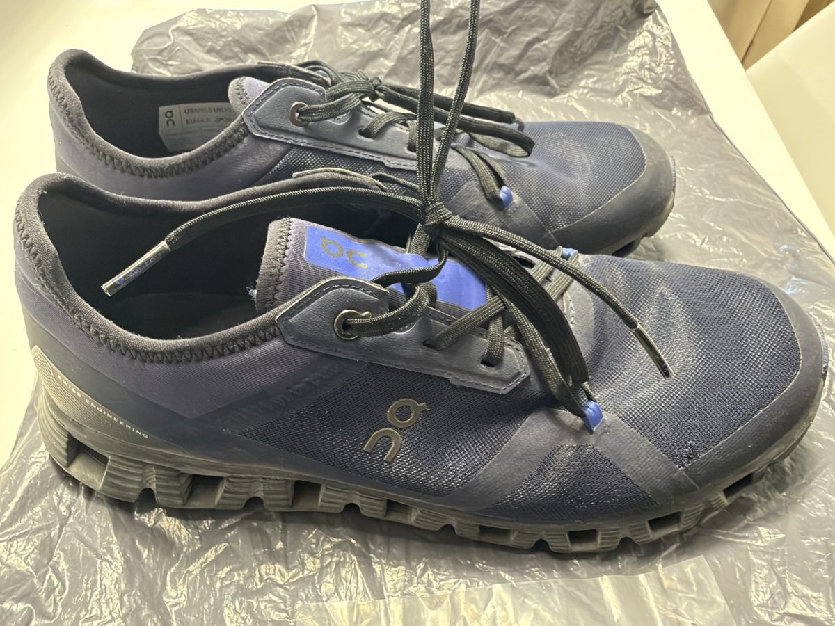 On Scarpe da uomo: On Cloud – Usato da Winterthur venduto da EasyRS 6