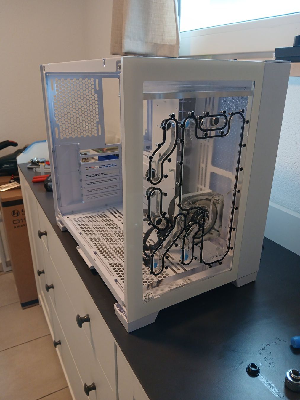 Lian Li Custodie: Lian-Li O11 Dynamic Mini ATX+Distroplate – Nuovo (secondo la descrizione) da Reconvilier venduto da car_x6yx