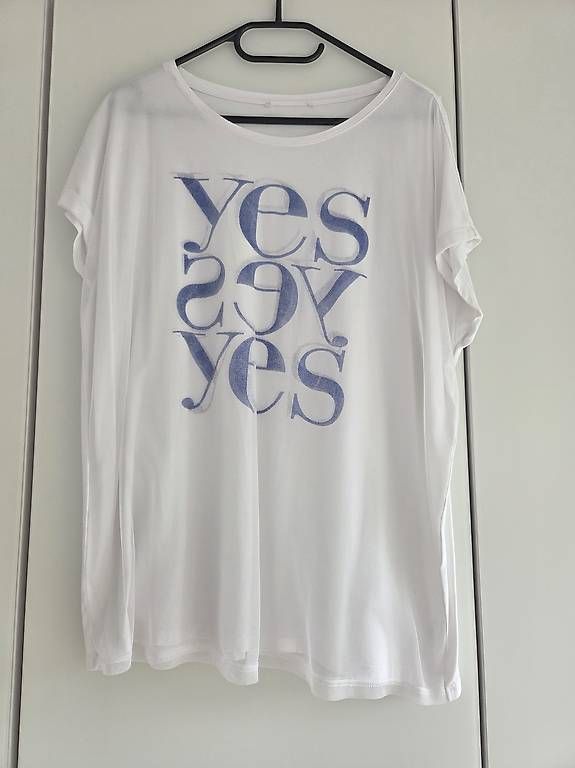 T-shirt: shirt "yes" weiss – Usato da Hilterfingen venduto da boal1980