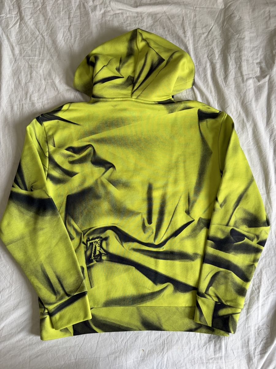 Louis Vuitton Pullover & Sweatshirts: Sweat à capuche Louis Vuitton jaune fluo – Neu und originalverpackt aus Le Lignon von hzrl 6