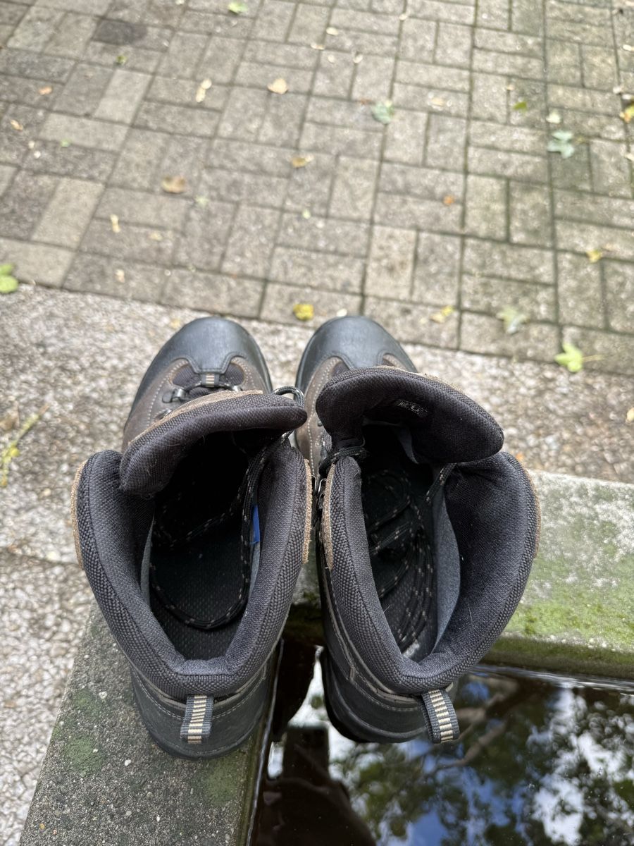 Chaussures hommes: Weissenstein Wanderschuhe Herren, Gr. 43 – D'occasion à Nidau par aillie19 2